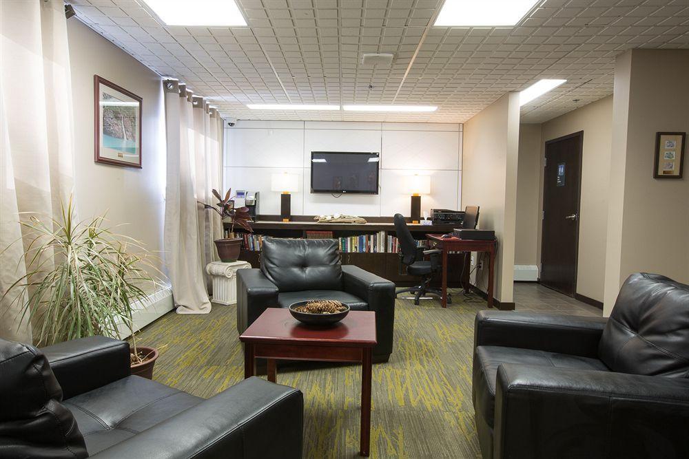 Capital Suites Yellowknife Εξωτερικό φωτογραφία
