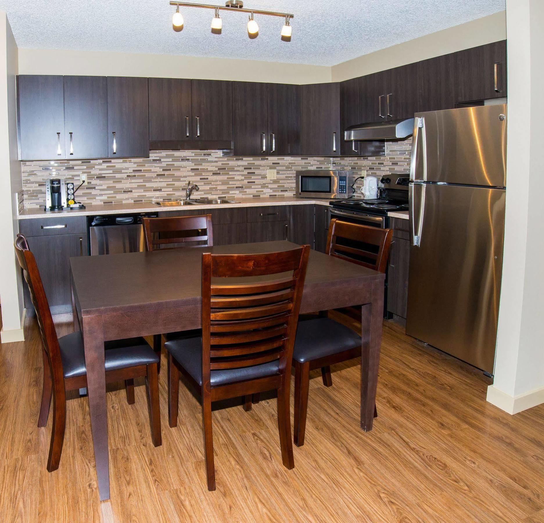 Capital Suites Yellowknife Εξωτερικό φωτογραφία