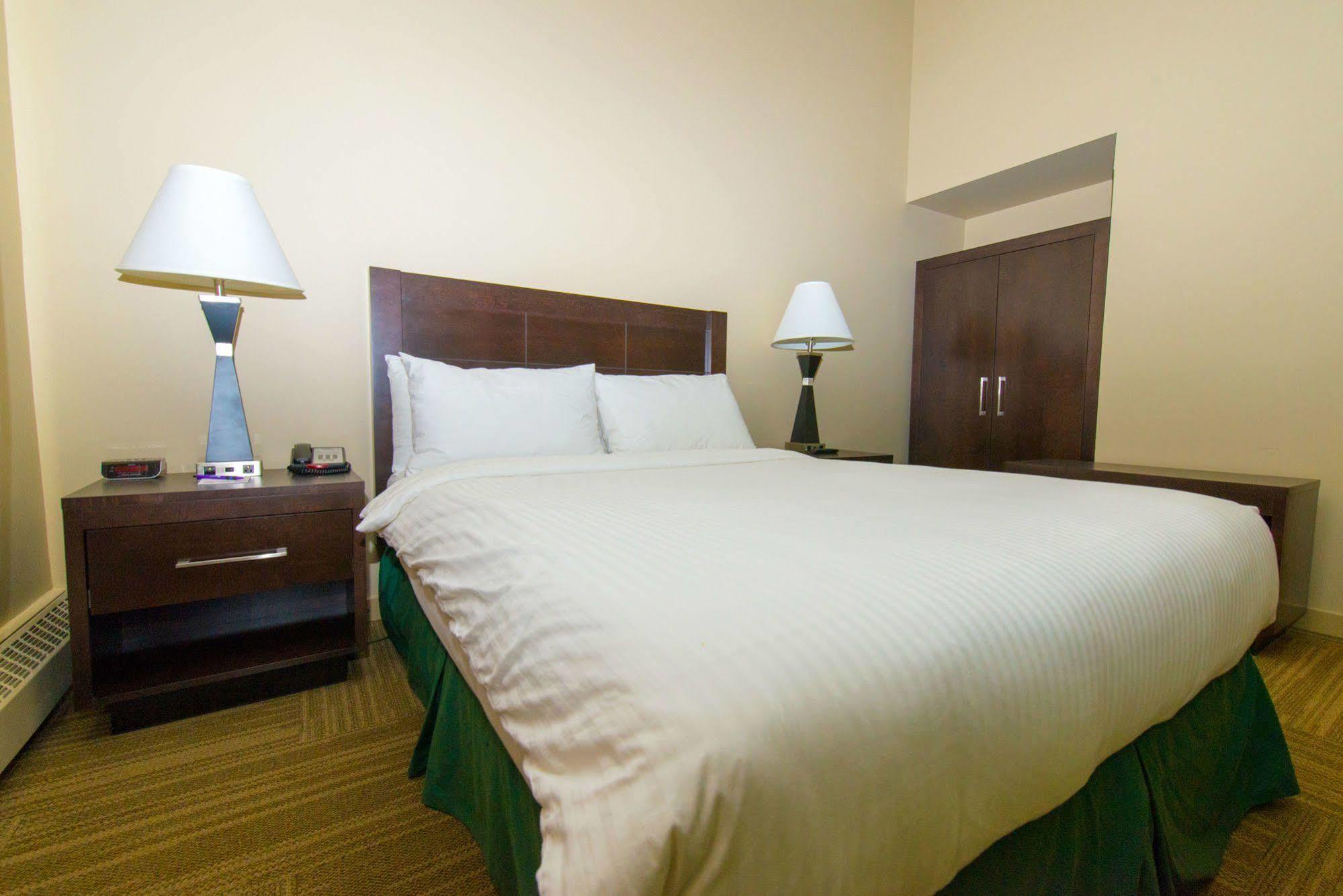 Capital Suites Yellowknife Εξωτερικό φωτογραφία